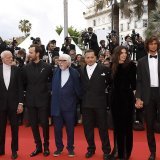 L'équipe du film "Jeanne du Barry", avec Johnny Depp et la réalistrice Maïwenn.